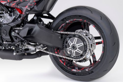 Honda shows V3R prototype at EICMA, 900 cc, V-three