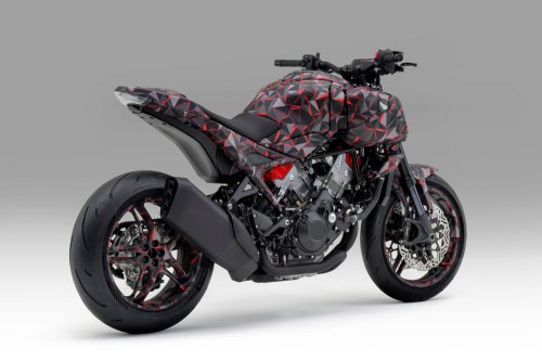 Honda shows V3R prototype at EICMA, 900 cc, V-three