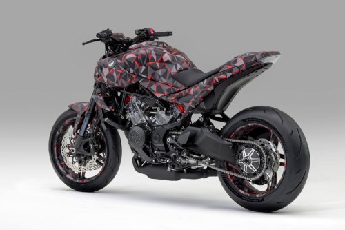 Honda shows V3R prototype at EICMA, 900 cc, V-three