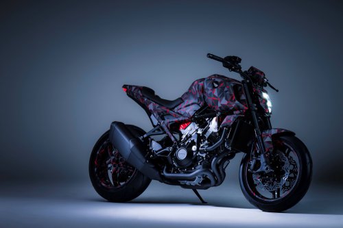 Honda shows V3R prototype at EICMA, 900 cc, V-three