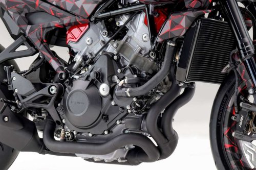 Honda, Honda shows V3R prototype at EICMA, 900 cc, V-three
