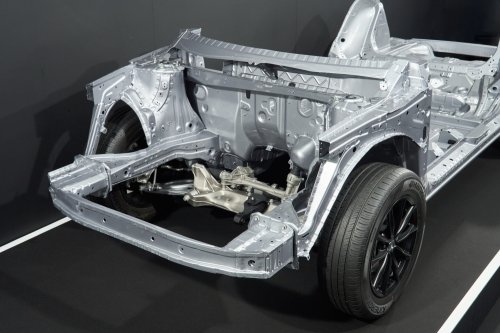 Honda next-gen mid-size platform for Civic/CR-V and new mid-size e:HEV hybrid system sampled in Japan