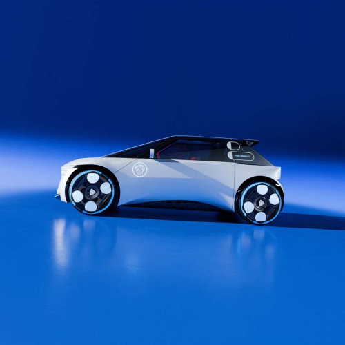 Peugeot Polygon concept shown with Hypersquare steering wheel, steer-by-wire; to feature on next 208?