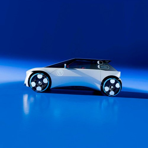 Peugeot Polygon concept shown with Hypersquare steering wheel, steer-by-wire; to feature on next 208?