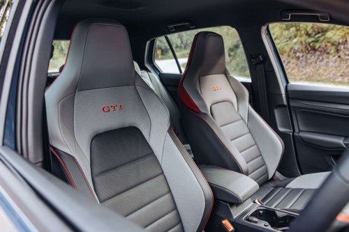 Volkswagen, Volkswagen Golf, Volkswagen Golf GTI, Volkswagen Golf Mk8.5 in Malaysia – R-Line with 150 PS 1.5L MHEV, dry DSG; GTI 265 PS RM250k with VAP