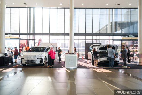 Zeekr 009 MPV and 7X SUV offered with free 22 kW wallbox charger and premium window tint at ACE 2025