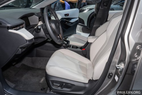 2026 Toyota Corolla sedan facelift in Guangzhou – new face, interior, large touchscreen, coming to Malaysia?