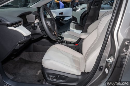 2026 Toyota Corolla sedan facelift in Guangzhou – new face, interior, large touchscreen, coming to Malaysia?
