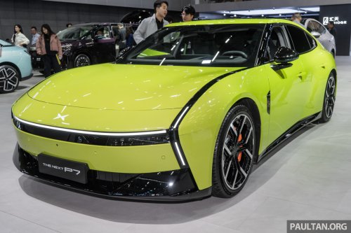 Xpeng, XPeng P7, 2025 Xpeng P7 in Guangzhou – scissor doors available; up to 594 PS/695 Nm, up to 820 km CLTC