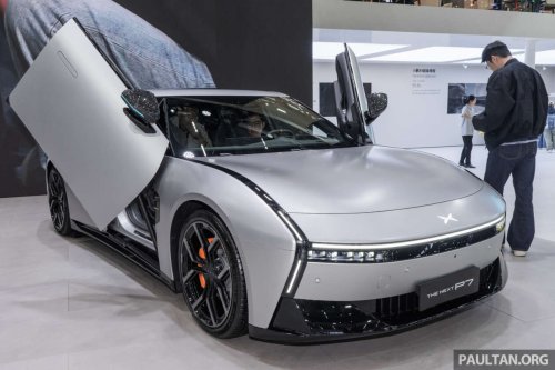 Xpeng, XPeng P7, 2025 Xpeng P7 in Guangzhou – scissor doors available; up to 594 PS/695 Nm, up to 820 km CLTC