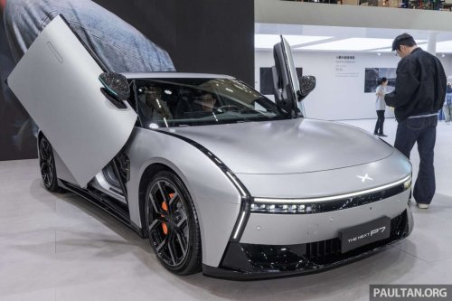 Xpeng, XPeng P7, 2025 Xpeng P7 in Guangzhou – scissor doors available; up to 594 PS/695 Nm, up to 820 km CLTC