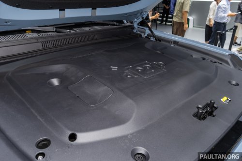 iCaur V27 debuts in Guangzhou – 5-seat D-segment REEV SUV with Land Cruiser styling, 200 km EV range