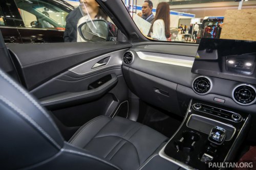 Forthing Friday EV, REEV to launch in Malaysia for RM130k? Dongfeng sub-brand to bring V9 MPV in 2026