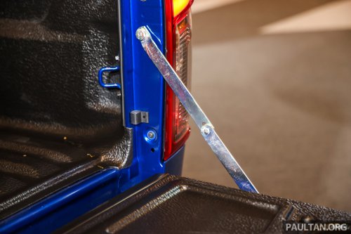 2025 Mazda BT-50 facelift launched in Malaysia – sole 3.0D variant from RM140k; revised exterior, interior