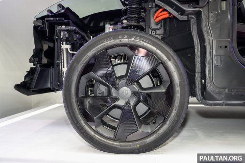 Perodua QV-E EV up close – 52.5 kWh LFP CATL battery, rear torsion beam, range around 385 km?