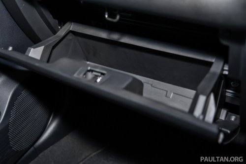 Proton Saga MPV rendered by Theophilus Chin – AMA platform-based people-mover shown with MC3 styling