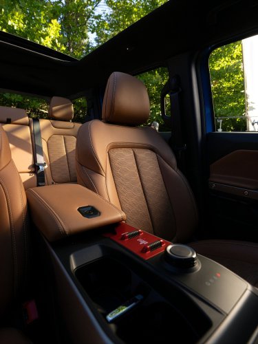 Jeep Recon EV debuts – 650 hp/840 Nm dual-motor off-roader, 100 kWh battery, 400 km estimated range