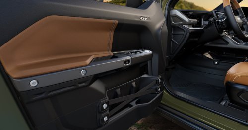 Jeep Recon EV debuts – 650 hp/840 Nm dual-motor off-roader, 100 kWh battery, 400 km estimated range