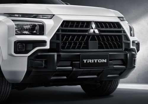 Mitsubishi, Mitsubishi Triton, 2026 Mitsubishi Triton Street launched in Thailand – Mega Cab with different face, 150 PS diesel; RM83k