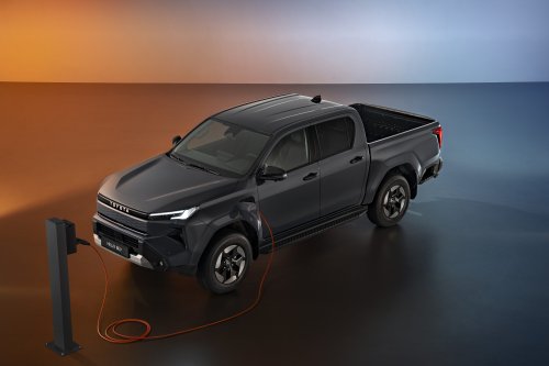 2026 Toyota Hilux Travo, Travo-e unveiled in Bangkok – 204 PS 2.8 diesel or 240 km WLTP EV, RM95k-180k