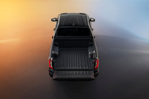 2026 Toyota Hilux Travo, Travo-e unveiled in Bangkok – 204 PS 2.8 diesel or 240 km WLTP EV, RM95k-180k