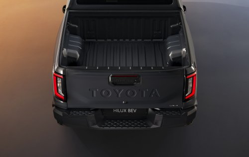 2026 Toyota Hilux Travo, Travo-e unveiled in Bangkok – 204 PS 2.8 diesel or 240 km WLTP EV, RM95k-180k