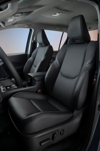 2026 Toyota Hilux Travo, Travo-e unveiled in Bangkok – 204 PS 2.8 diesel or 240 km WLTP EV, RM95k-180k