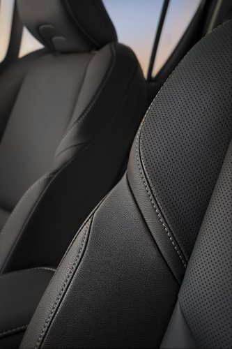 2026 Toyota Hilux Travo, Travo-e unveiled in Bangkok – 204 PS 2.8 diesel or 240 km WLTP EV, RM95k-180k