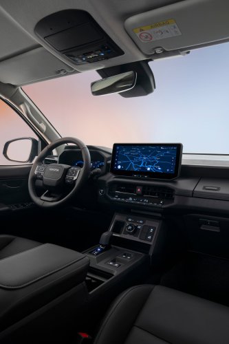 2026 Toyota Hilux Travo, Travo-e unveiled in Bangkok – 204 PS 2.8 diesel or 240 km WLTP EV, RM95k-180k