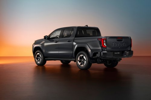 2026 Toyota Hilux Travo, Travo-e unveiled in Bangkok – 204 PS 2.8 diesel or 240 km WLTP EV, RM95k-180k