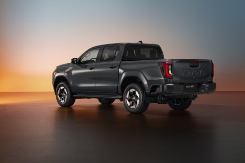 2026 Toyota Hilux Travo, Travo-e unveiled in Bangkok – 204 PS 2.8 diesel or 240 km WLTP EV, RM95k-180k