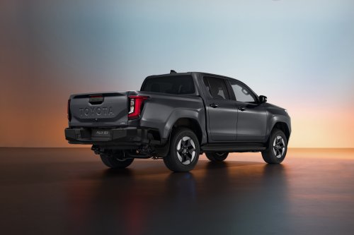 2026 Toyota Hilux Travo, Travo-e unveiled in Bangkok – 204 PS 2.8 diesel or 240 km WLTP EV, RM95k-180k