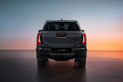 2026 Toyota Hilux Travo, Travo-e unveiled in Bangkok – 204 PS 2.8 diesel or 240 km WLTP EV, RM95k-180k