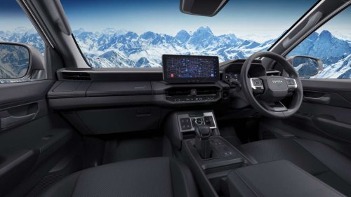 Toyota, Toyota Hilux, 2026 Toyota Hilux Travo – heavy facelift, 2.8L diesel standard, EV with 240 km WLTP range, RM99k-RM192k