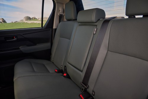 2026 Toyota Hilux Travo, Travo-e unveiled in Bangkok – 204 PS 2.8 diesel or 240 km WLTP EV, RM95k-180k