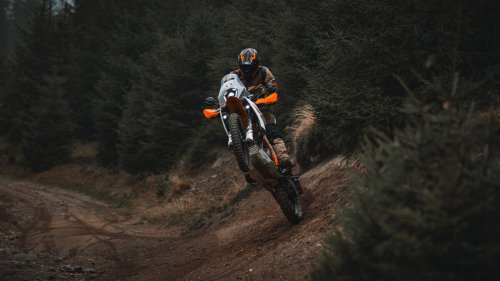 2025/2026 KTM 390 Adventure R, Adventure X, Enduro R and SMC R – side stand replacement recall