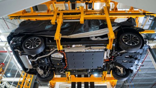 GWM, PHEV, GWM Wey G9 rolls off CKD line – PHEV MPV open for booking, SWB, under RM300k, launch now early 2026