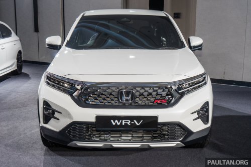Honda Malaysia’s first two 25th Anniversary contest winners receive City Hatchback RS and WR-V RS