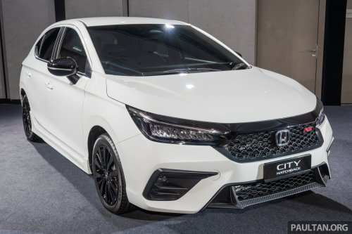 Honda Malaysia’s first two 25th Anniversary contest winners receive City Hatchback RS and WR-V RS