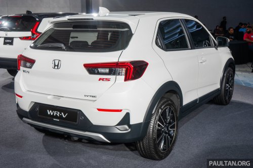 Honda Malaysia’s first two 25th Anniversary contest winners receive City Hatchback RS and WR-V RS