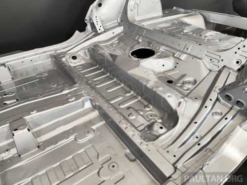 Honda next-gen mid-size platform for Civic/CR-V and new mid-size e:HEV hybrid system sampled in Japan