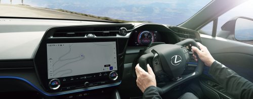 Lexus RZ600e F Sport Performance – based on 550e F Sport but with 426 PS; 20 mm lower, 20-inch brakes