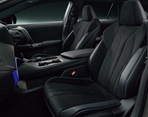 Lexus, Lexus RZ600e F Sport Performance – based on 550e F Sport but with 426 PS; 20 mm lower, 20-inch brakes
