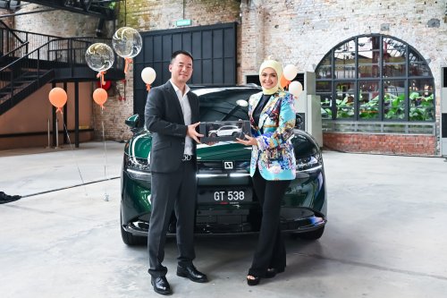 Zeekr, Zeekr Malaysia achieves 2,000 units milestone – Siti Nurhaliza’s 7X in Forest Green is the landmark car