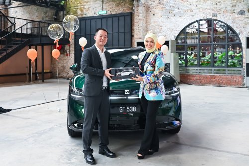 Zeekr, Zeekr Malaysia achieves 2,000 units milestone – Siti Nurhaliza’s 7X in Forest Green is the landmark car