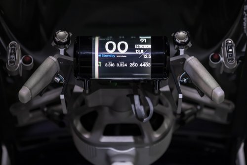 Renault Filante Record EV concept drives 1,008 km on single charge of 87 kWh battery, averaging 108 km/h