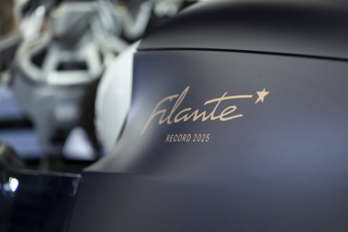 Renault, Battery, Renault Filante Record EV concept drives 1,008 km on single charge of 87 kWh battery, averaging 108 km/h