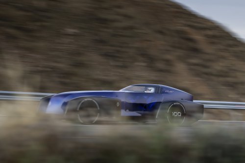 Renault Filante Record EV concept drives 1,008 km on single charge of 87 kWh battery, averaging 108 km/h