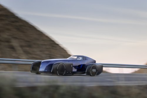 Renault Filante Record EV concept drives 1,008 km on single charge of 87 kWh battery, averaging 108 km/h