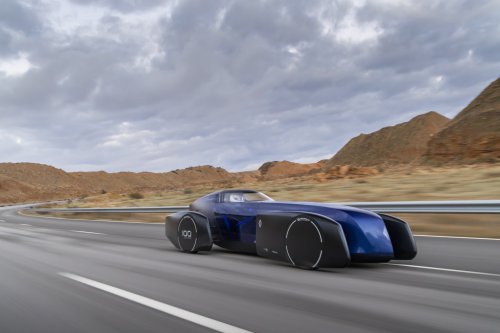 Renault Filante Record EV concept drives 1,008 km on single charge of 87 kWh battery, averaging 108 km/h